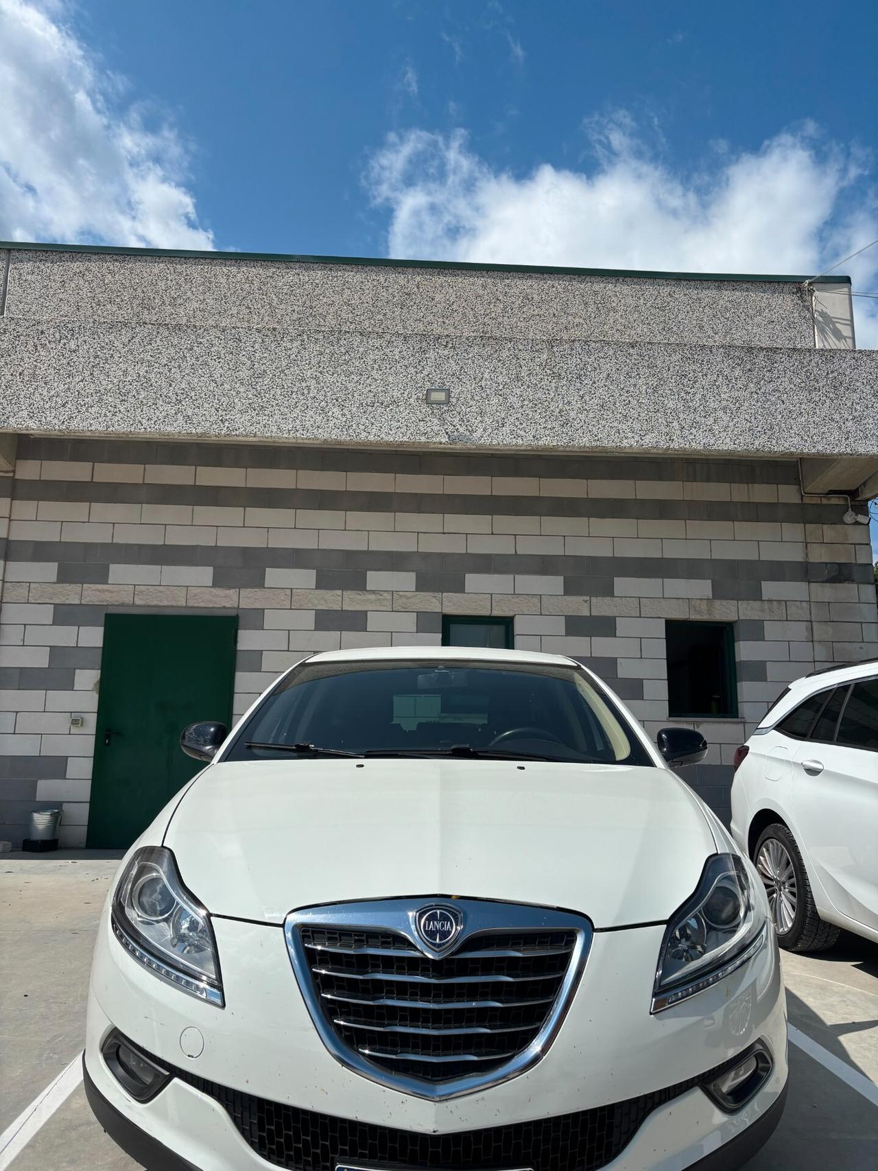 Lancia Delta 1.6 MJT DPF Gold