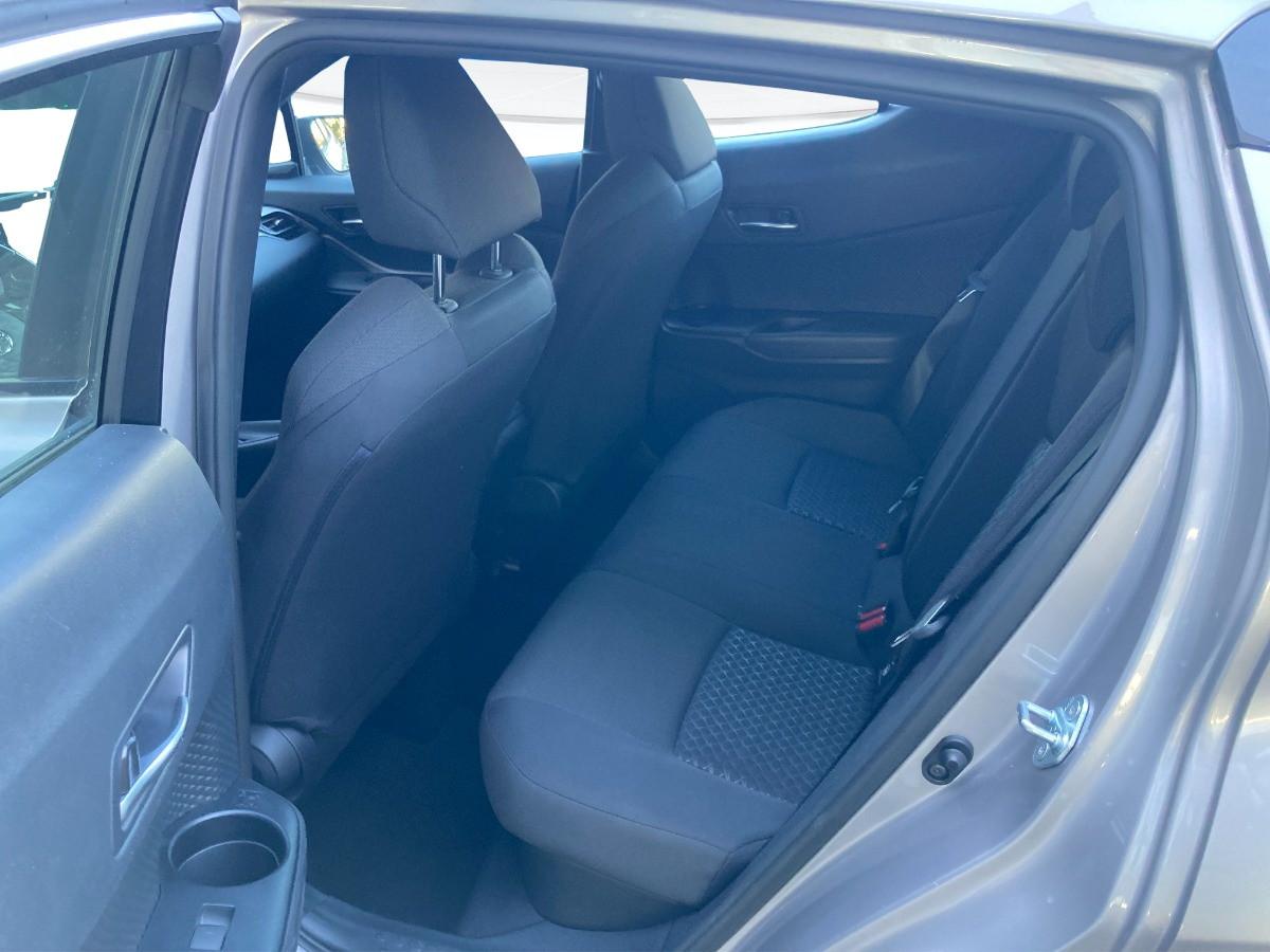 TOYOTA C-HR 1.8h Business e-cvt