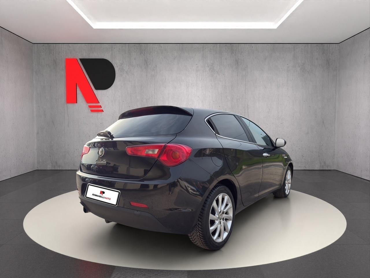 Alfa Romeo Giulietta 1.6 JTDm-2 105 CV Distinctive GANCIO TRAINO