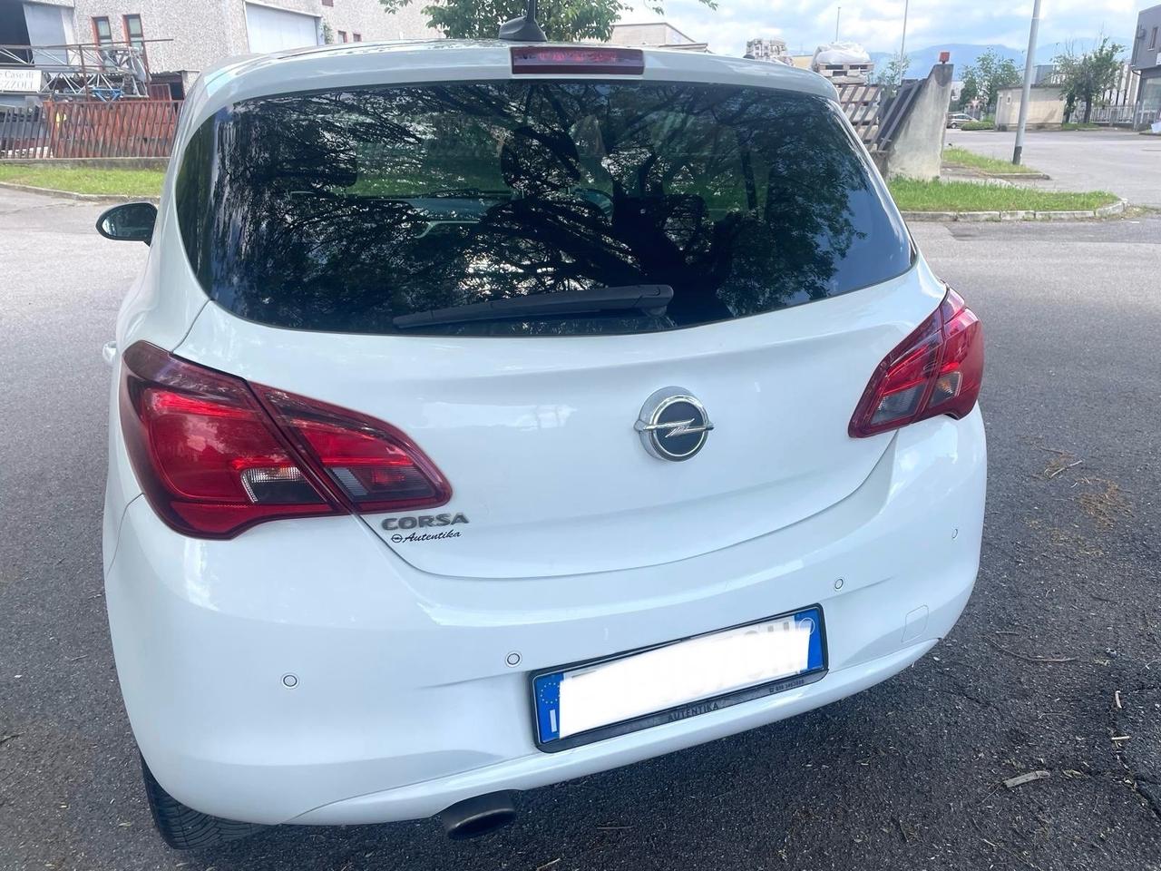 Opel Corsa 1.4 90CV GPL Tech 5 porte Innovation per Neopatentati