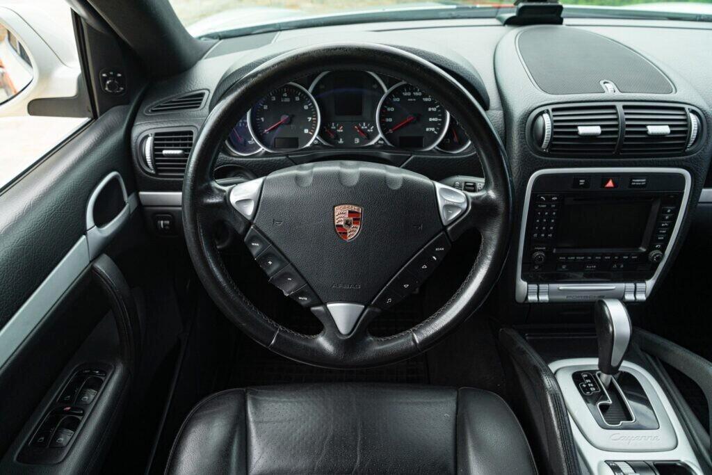 Porsche Cayenne S LIVREA ROTHMANS - POR00250