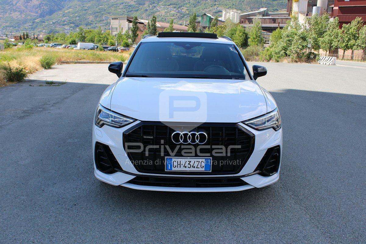 AUDI Q3 40 TDI quattro S tronic S line edition