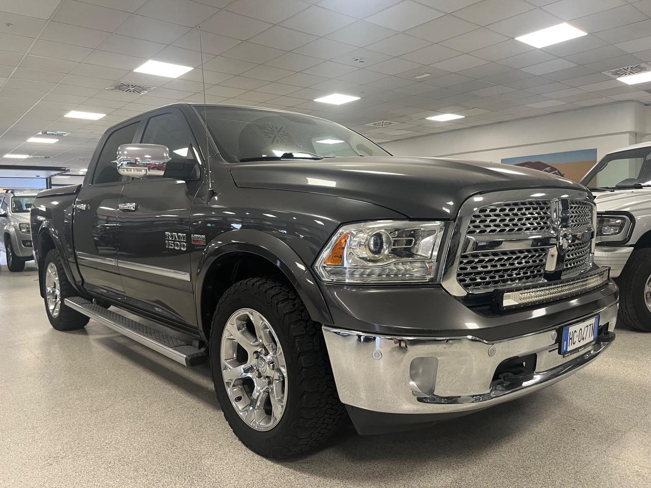Dodge RAM 1500 5.7 V8 (GPL 200L) LaRamie 401cv at8