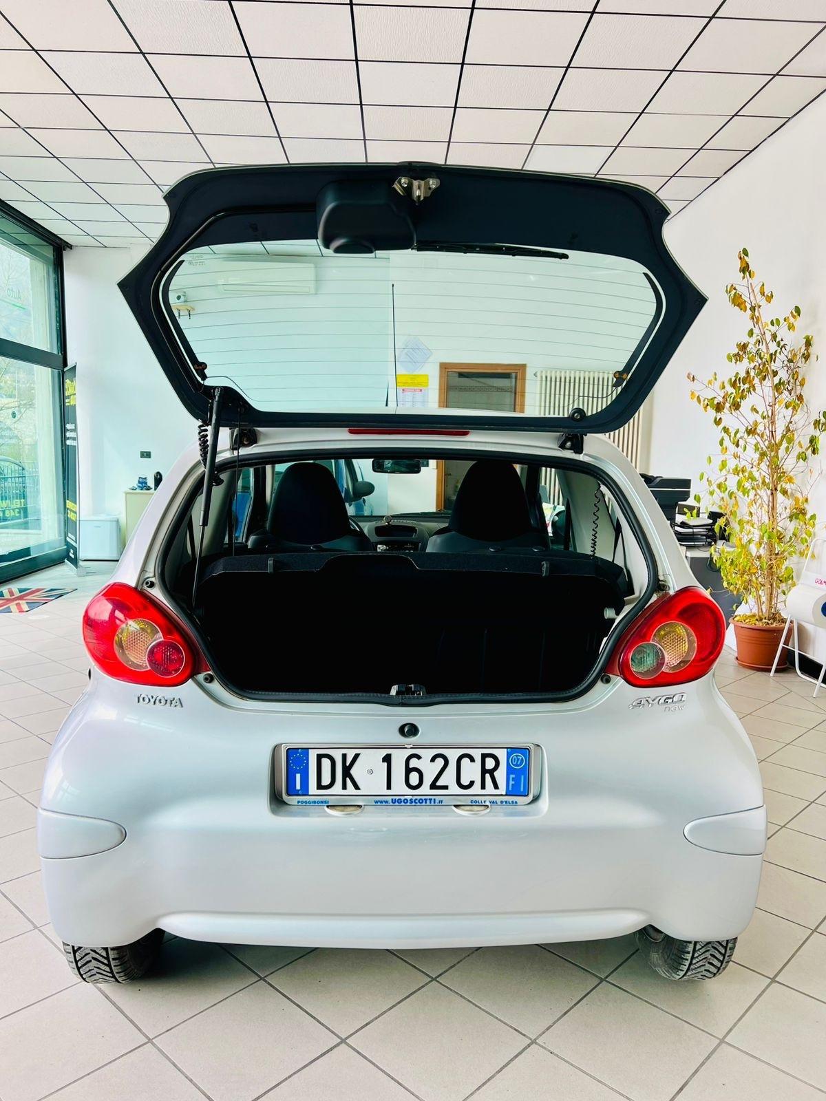 Toyota Aygo 1.0 12V VVT-i 3 porte Now