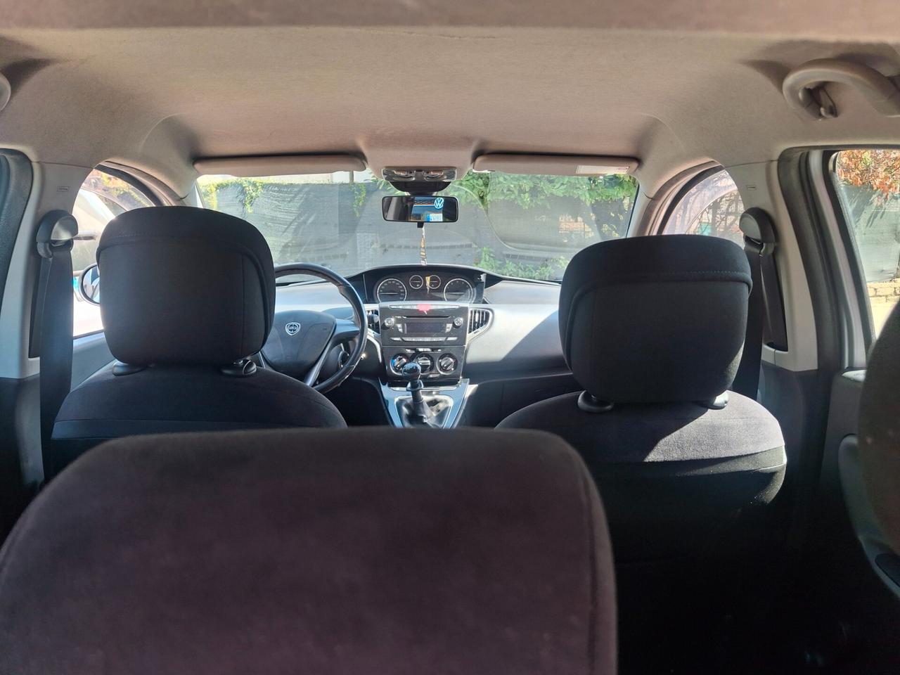 Lancia Ypsilon 1.2 69 CV 5 porte GPL Ecochic Silver