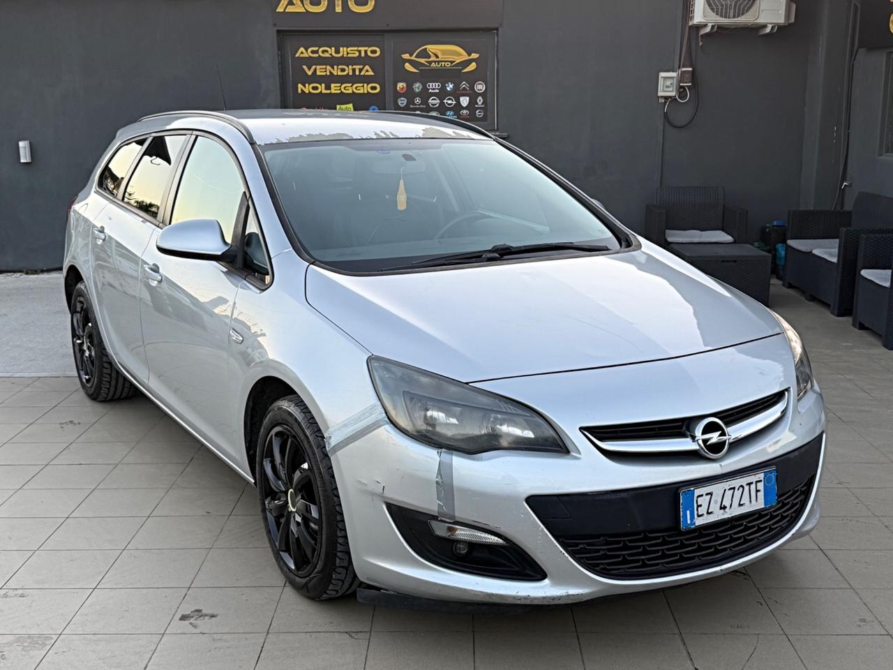 Opel Astra 1.4 Turbo 140CV Sports Tourer GPL Tech Cosmo