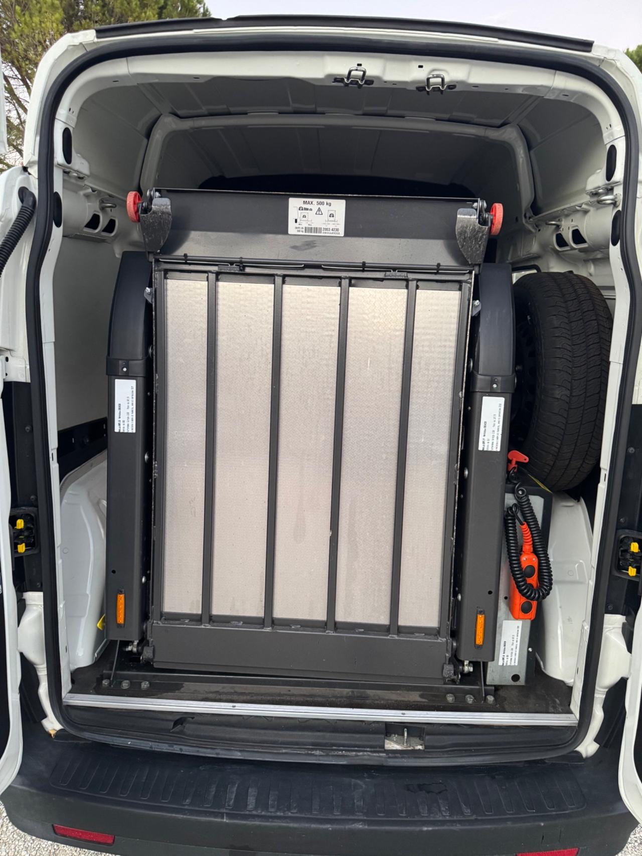 Fiat Doblò 1.4 N.P120Cv 3 posti tetto alto pedana carico