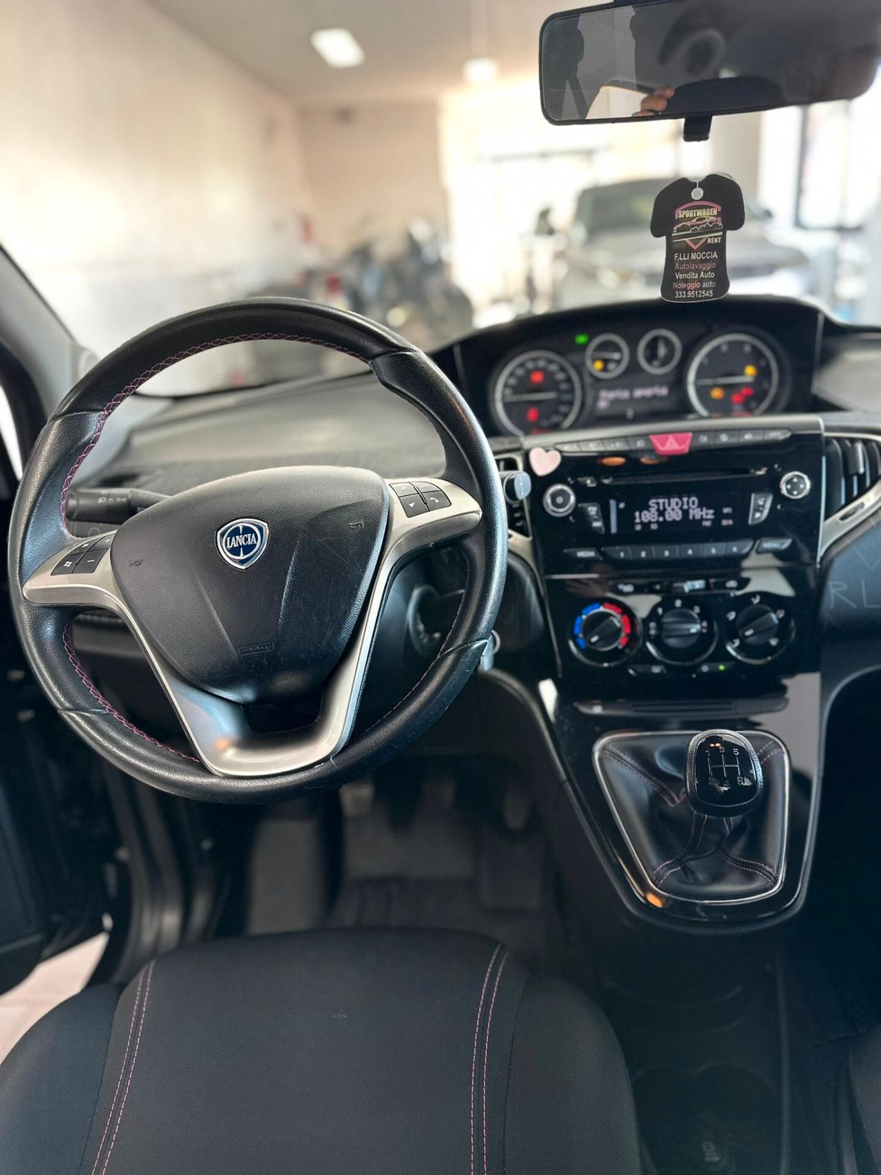 Lancia Ypsilon 1.3 MJT 16V 95 CV 5 porte S&S Elefantino