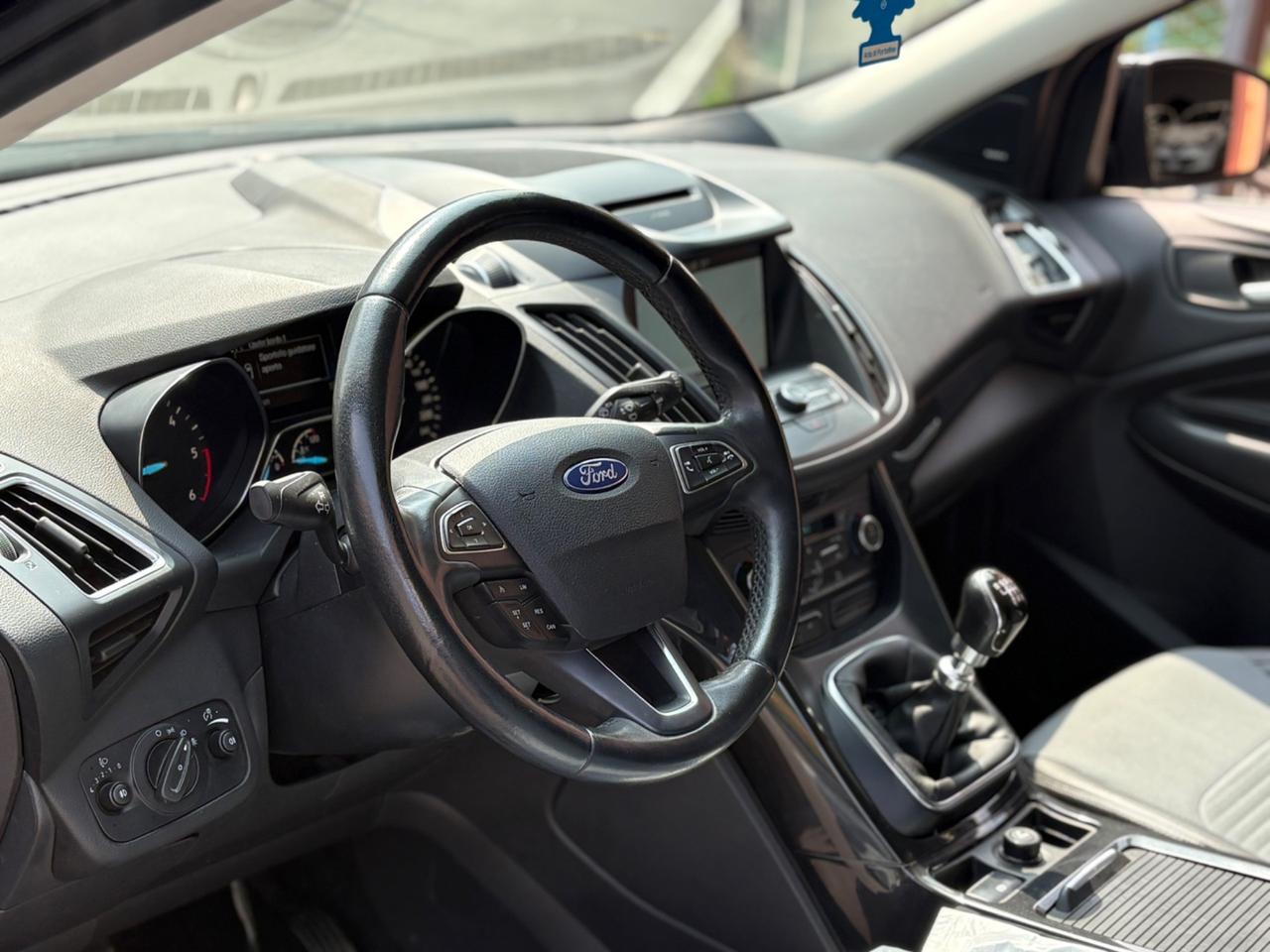 Ford Kuga 1.5 TDCI 120 CV S&S 2WD Titanium