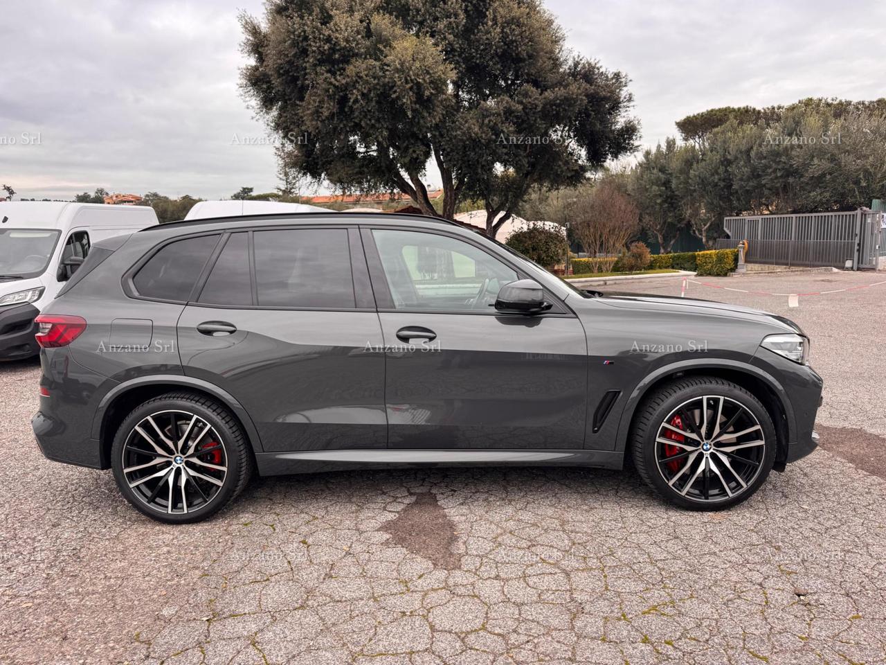BMW X5 xdrive40d mhev 48V Msport auto