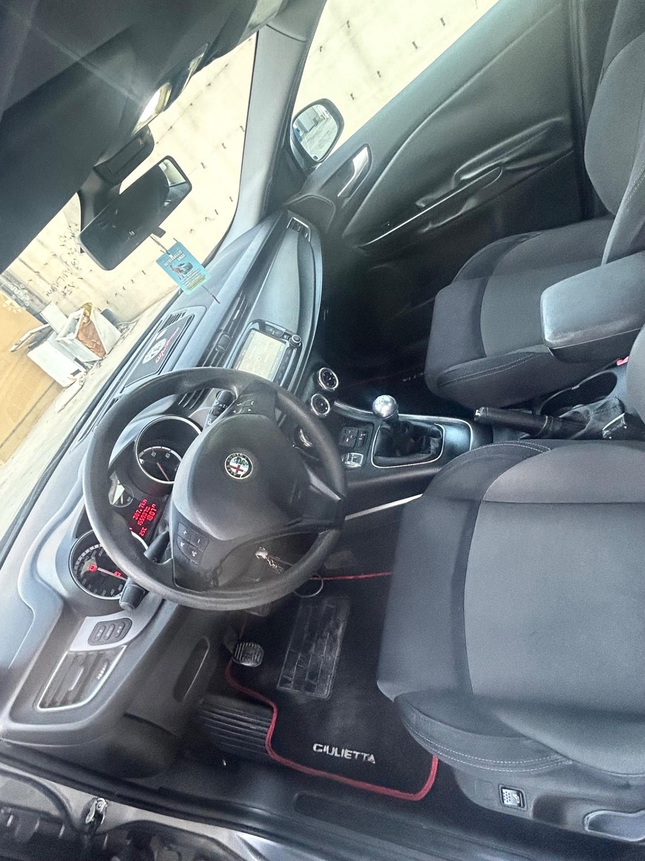 Alfa Romeo Giulietta 1.6 JTDm-2 105 CV Progression