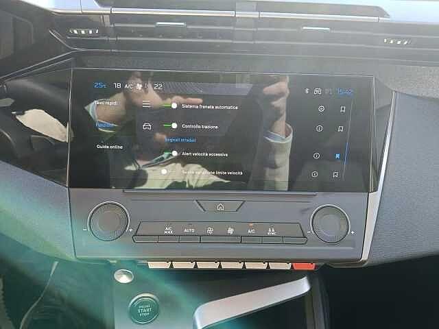 Peugeot 308 Berlina 1.2 Hybrid 145cv DCS ALLURE KM ZERO