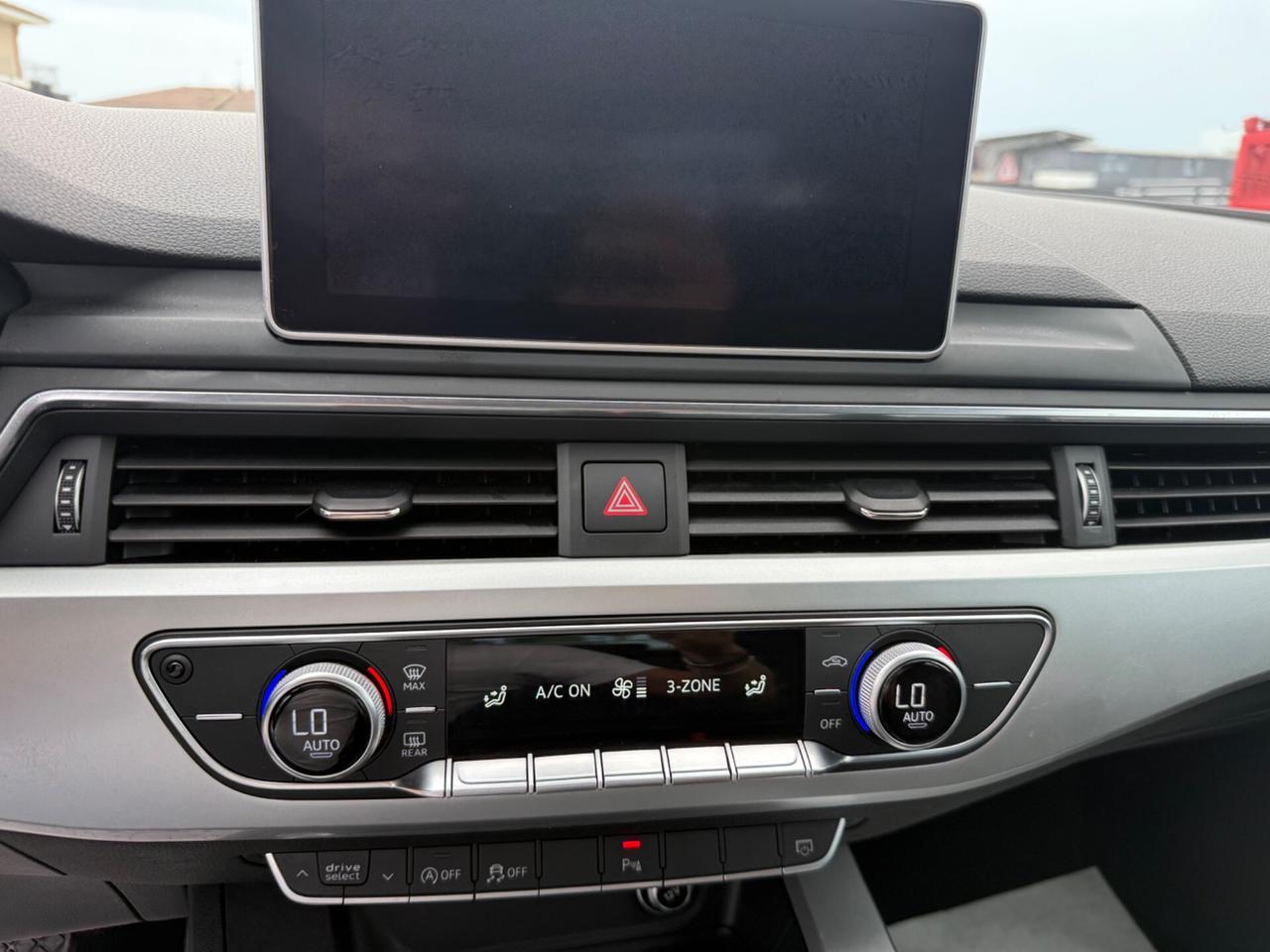 Audi A4 2.0 TDI BERLINA 150 CV ultra S tronic Sport