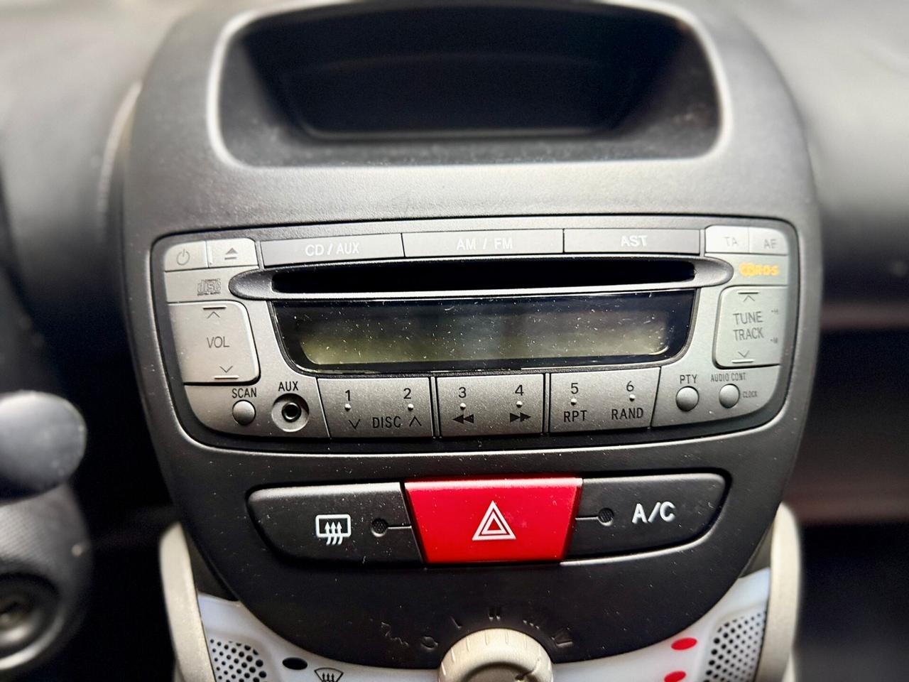 Toyota Aygo 1.0 12V VVT-i 5 porte Active Connect