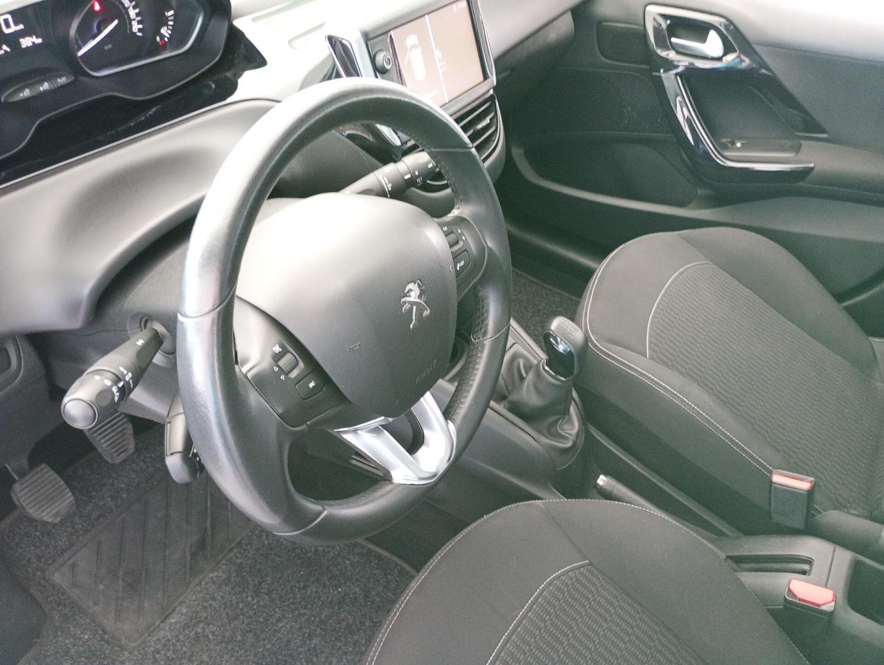 Peugeot 208 1.6 BlueHDi 75 5 porte - NEOPATENTATI -