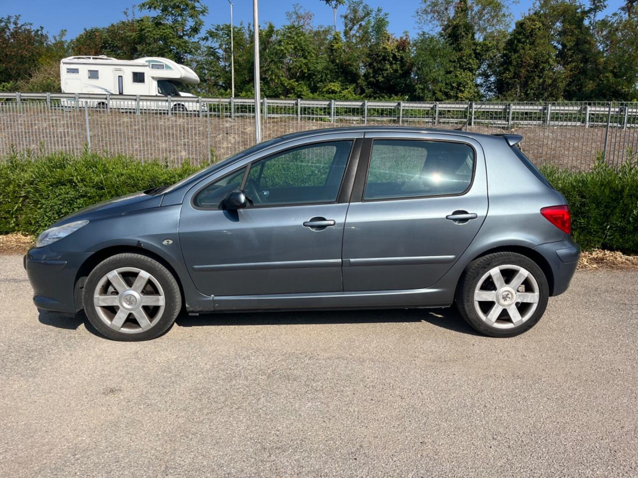 Peugeot 307 2.0 16V HDi 5porte business