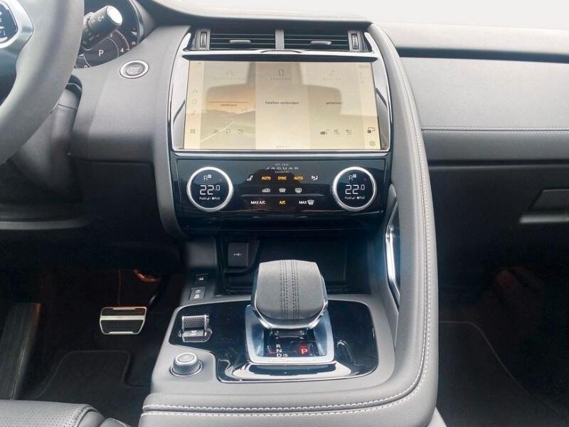 JAGUAR E-Pace (X540) E-Pace 2.0D I4 204 C...