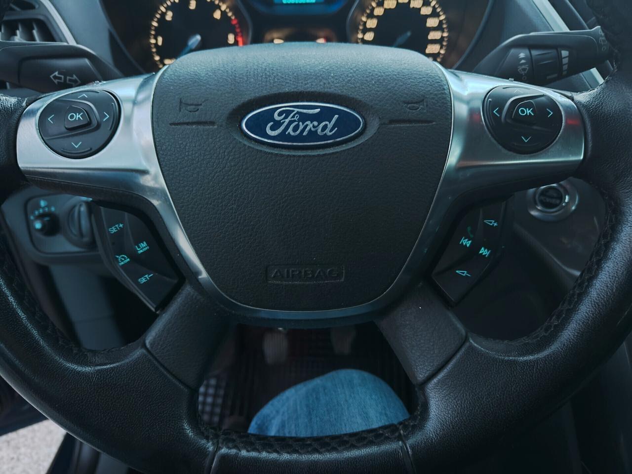 Ford C-Max 1.6 TDCi 115CV Titanium PROMO