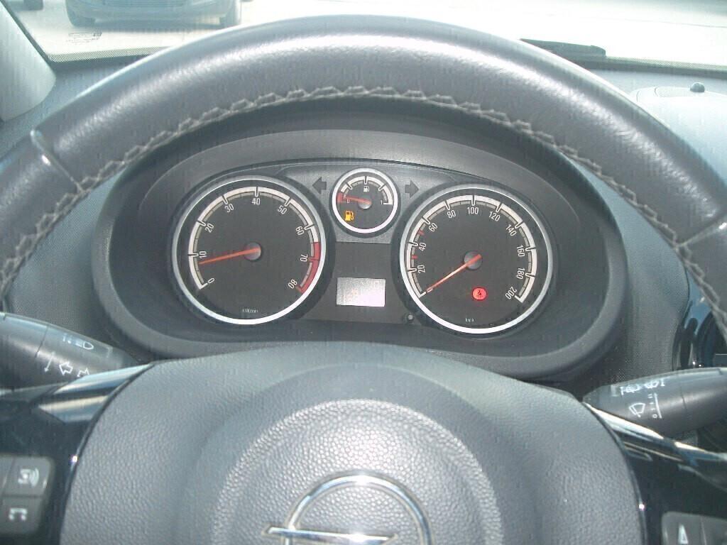 Opel Corsa 1.2 80CV 3 porte GPL-TECH Edition