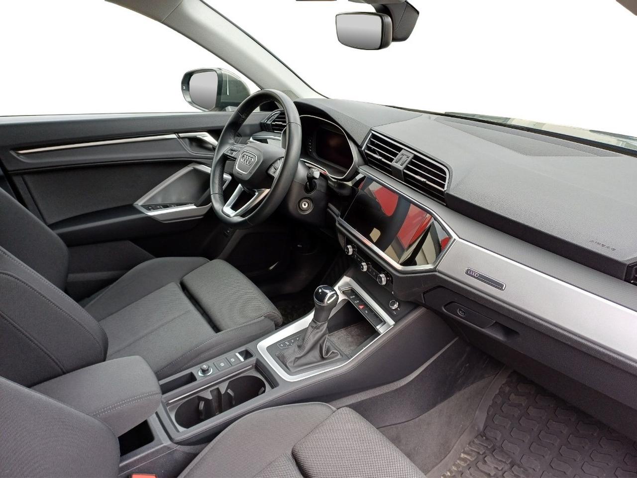 Audi Q3 35 1.5 tfsi s-tronic