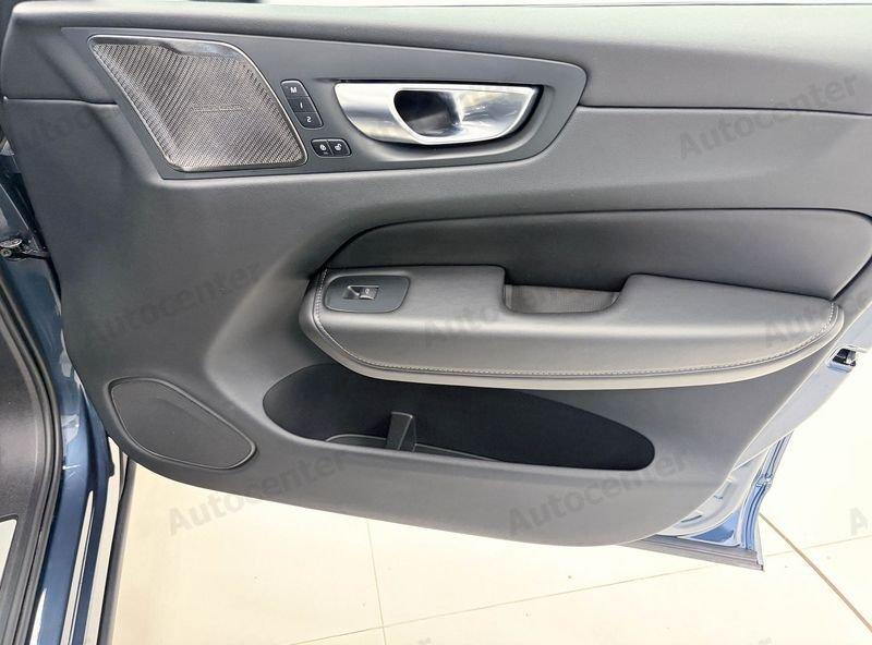 Volvo XC60 XC60 T6 PLUG IN RECHARGE PHEV ULTIMATE DARK AWD AUT