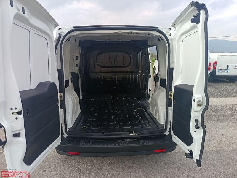 FIAT Doblò 1.3 Mjt 95cv S&S LOUNGE