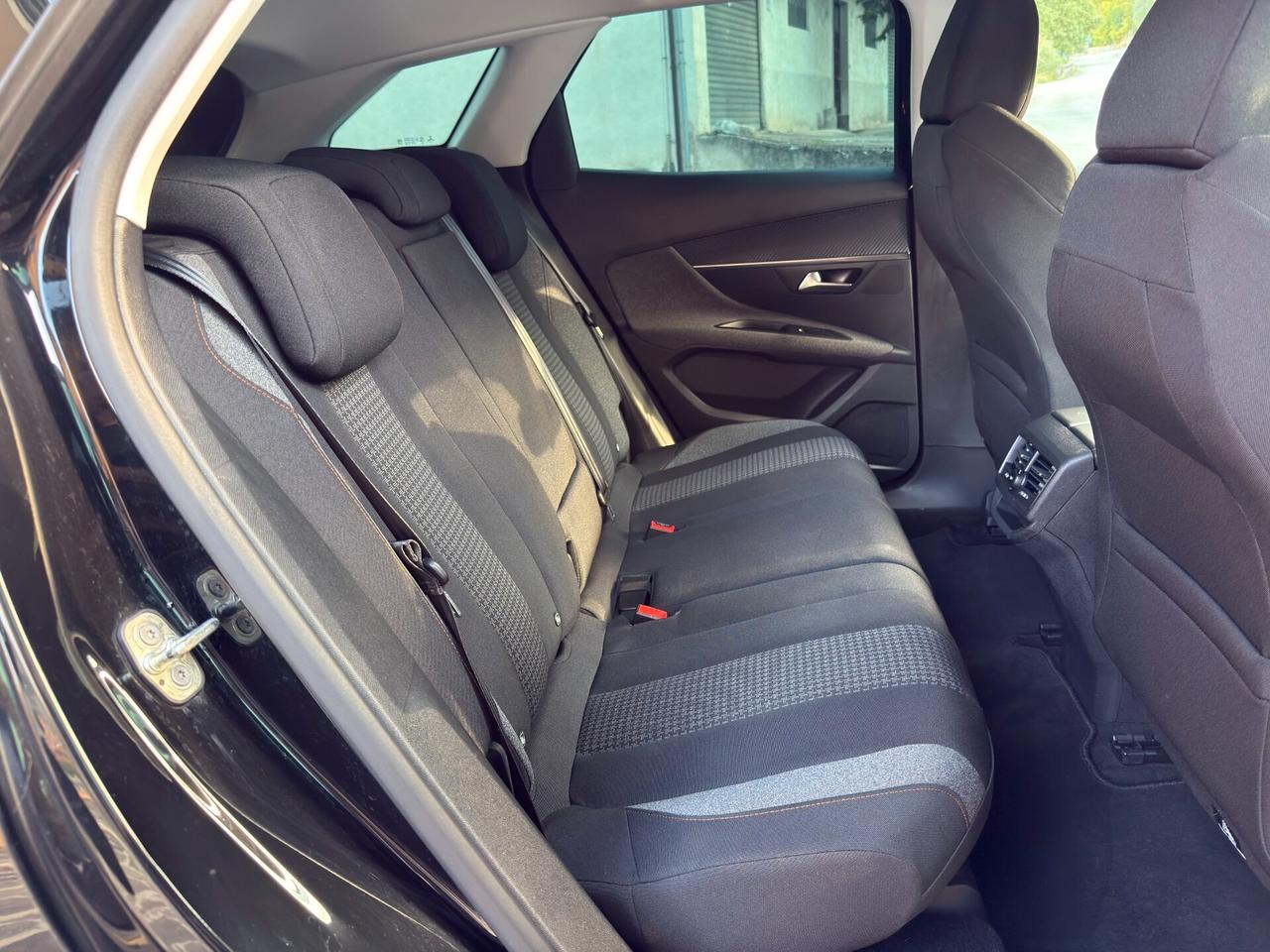 Peugeot 3008 BlueHDi 130cv S&S EAT8 2020