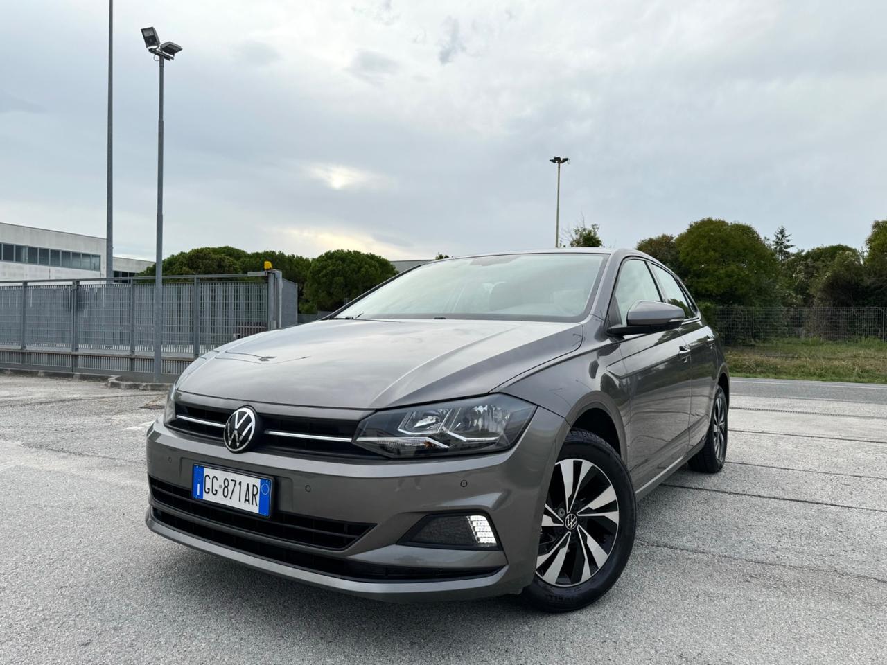 VOLKSWAGEN POLO Comfortline TGI Metano-Carplay