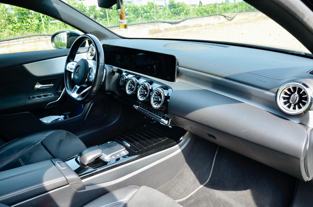MERCEDES-BENZ A180d PREMIUM EDITION1 116cv AUTO, UFF ITALIANA, EURO 6D, FULL LED, RETROCAMERA, APPLE ANDROID, PERMUTE
