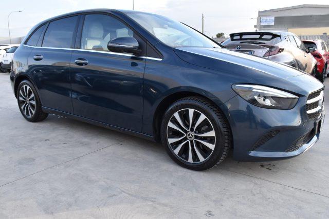 MERCEDES-BENZ B 200 d Automatic Premium *Sedili risc., Luci ambiente*