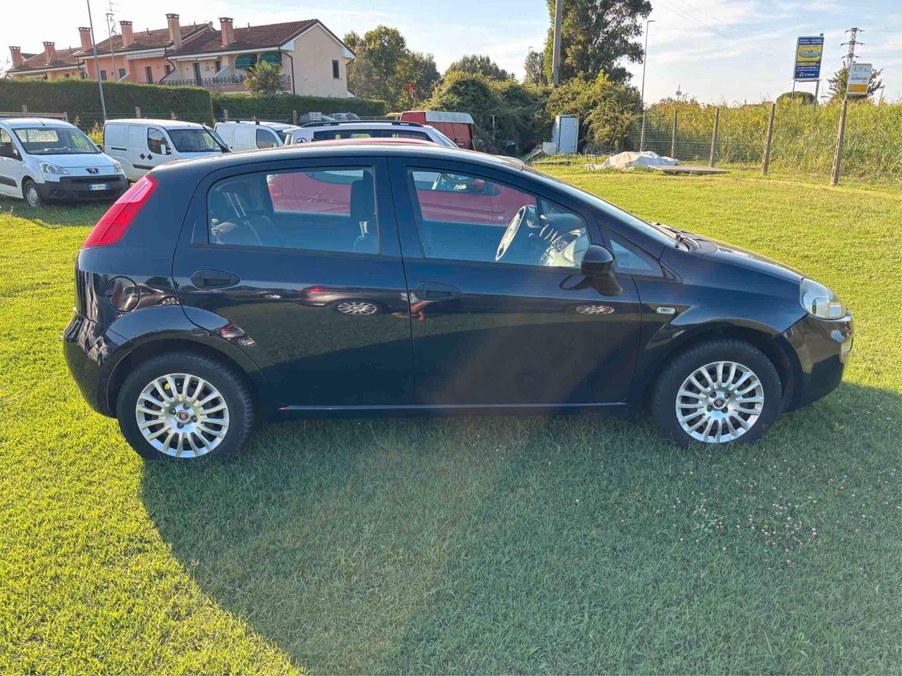 Fiat Punto Grande 1.2 8V 5 porte Street