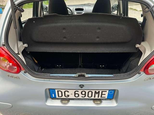 Toyota Aygo Aygo I 2005 5p 1.0 Sol
