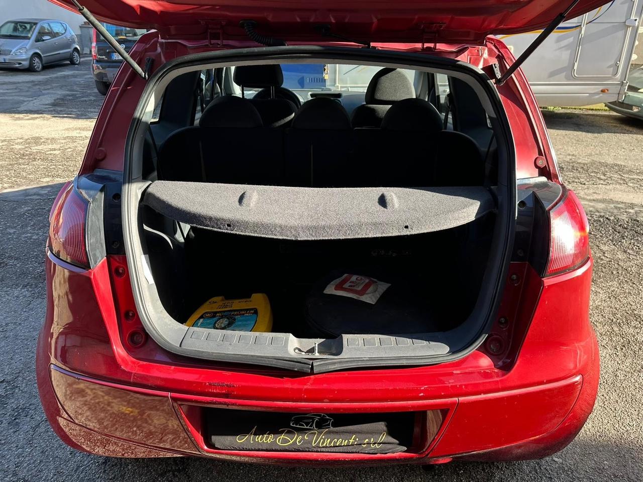 Mitsubishi Colt 1.1 12V 3p.GPL Special Action Model