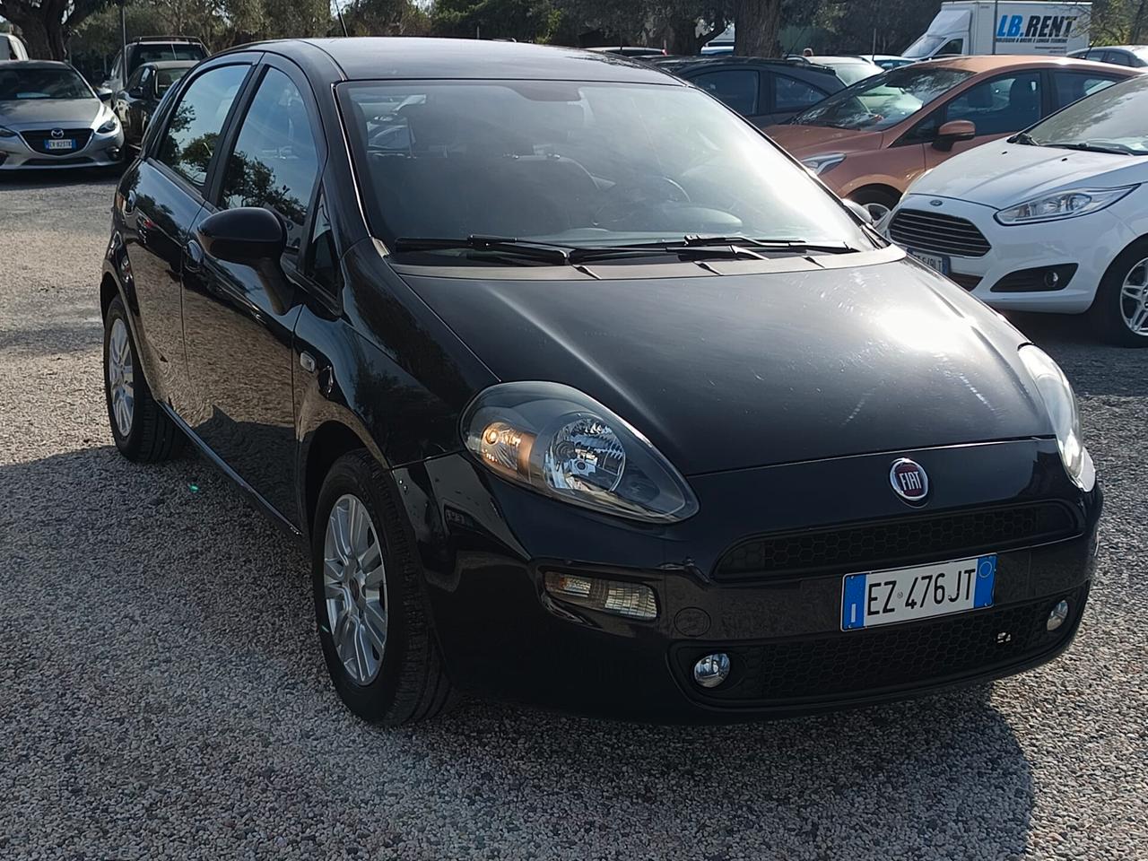 Fiat Punto 2015 - 1.3 MJT II OK NEOP. LB AUTOMOBILI