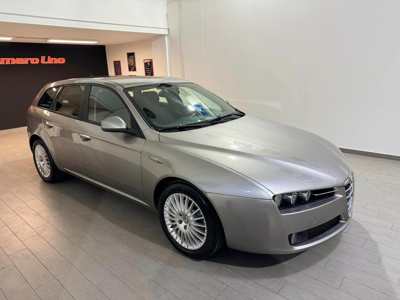 Alfa Romeo 159 1.9 JTDm Sportwagon Distinctive