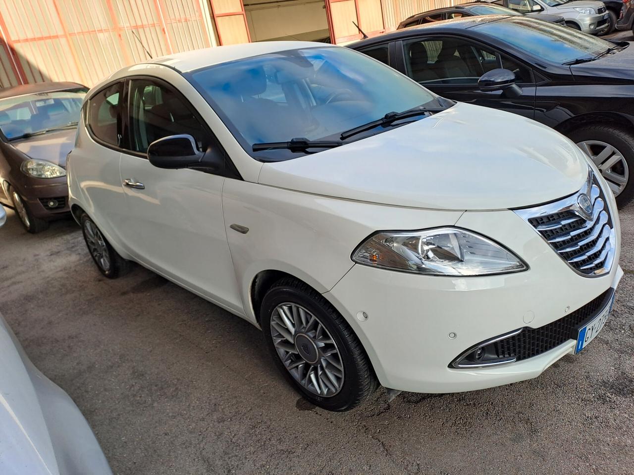 Lancia Ypsilon 1.3 MJT 16V 95 CV 5 porte S&S Gold