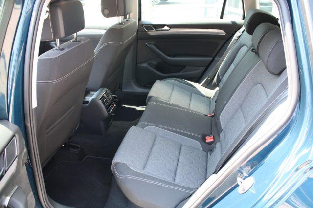 VOLKSWAGEN Passat Variant 2.0 TDI SCR EVO DSG Business