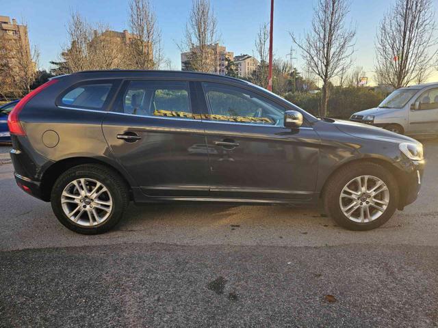 VOLVO XC60 D5 AWD Geartronic Kinetic