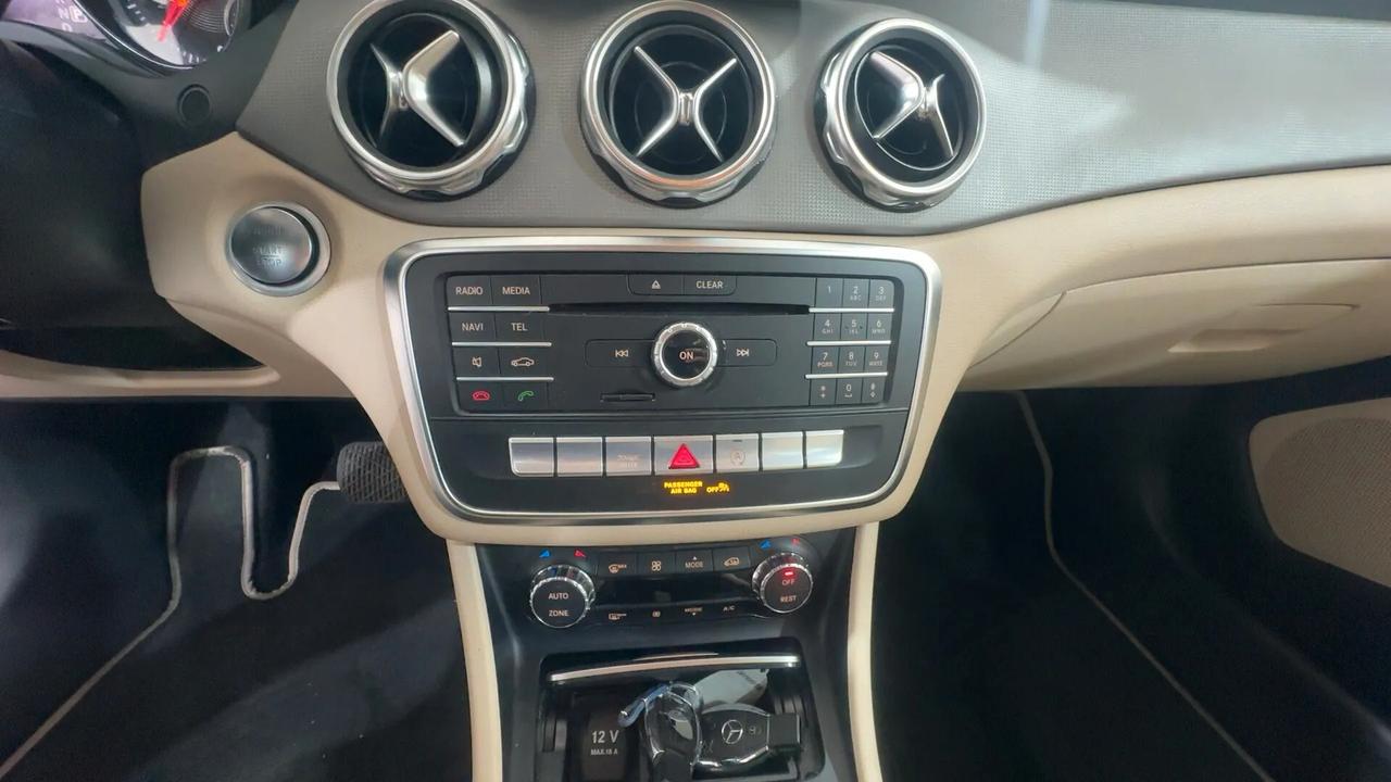 Mercedes-benz GLA 180 GLA 180 d Automatic Sport