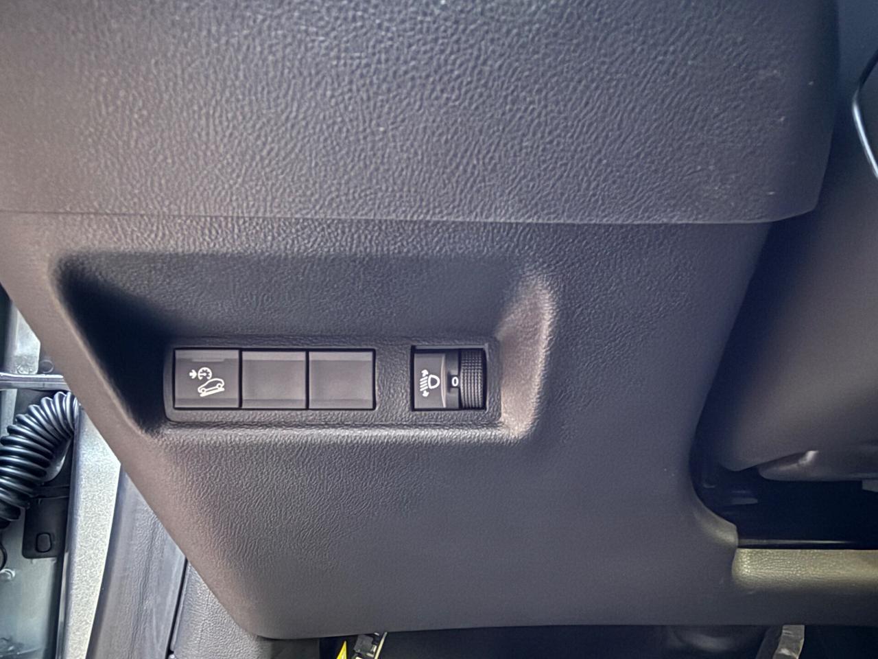 Jeep Avenger 1.2 e-Hybrid 110 cv MHEV Summit