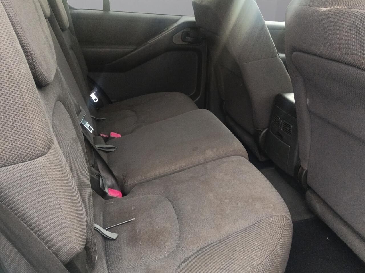 Nissan Pathfinder 2.5 dCi XE