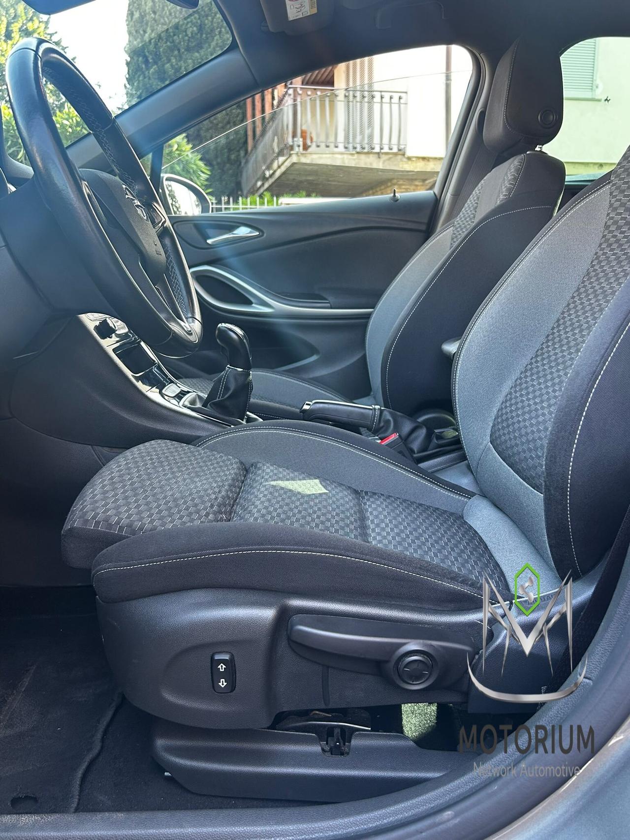 Opel Astra ULTIMATE 122CV