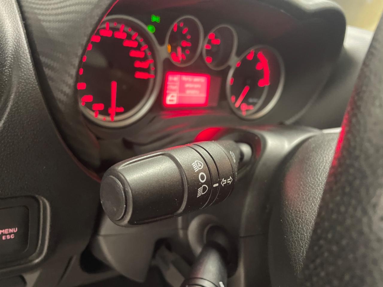 Alfa Romeo MiTo 1.6 JTDm-2 S&S Distinctive Sport Pack