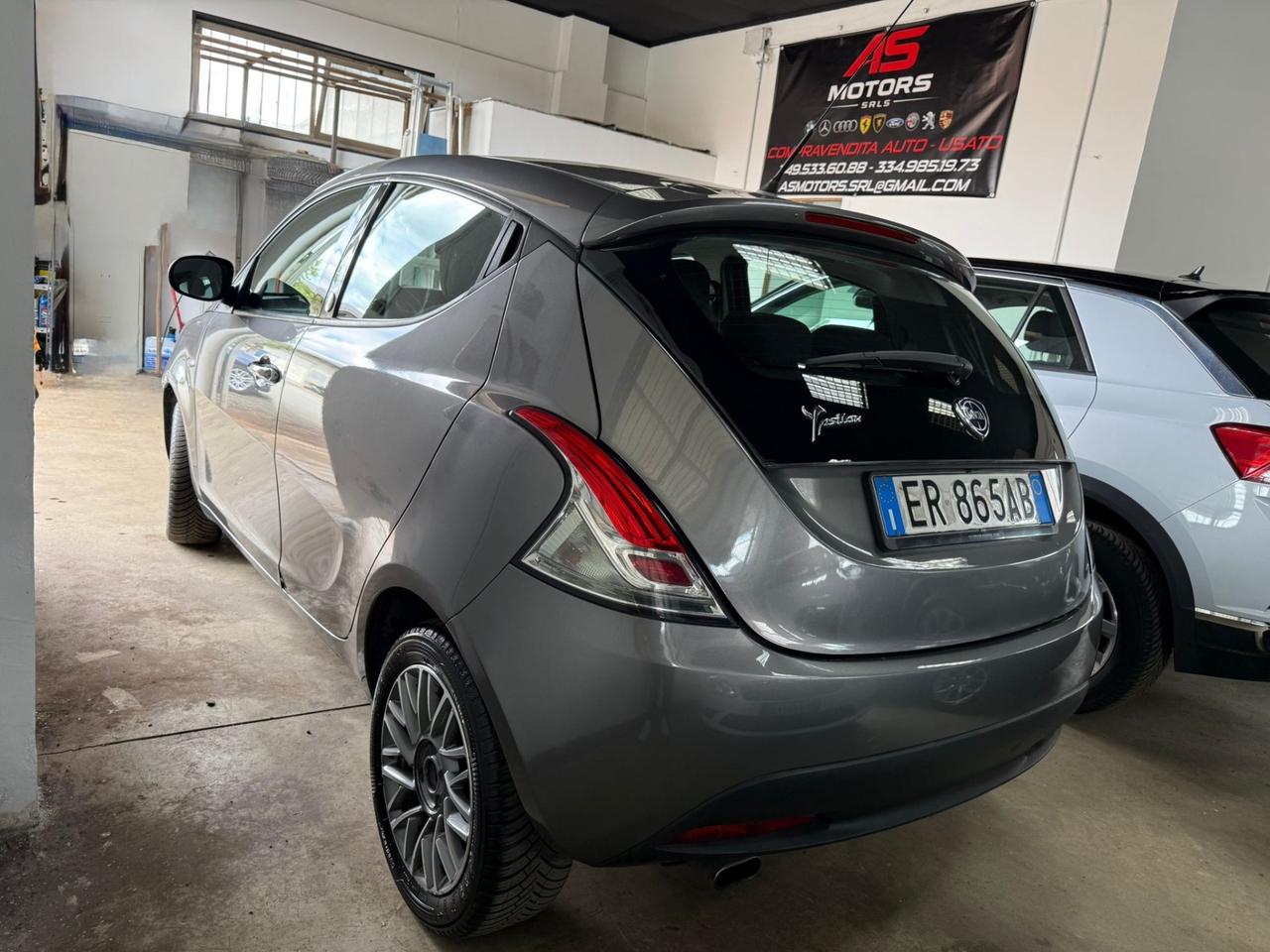 Lancia Ypsilon 1.2 69 CV 5 porte GPL Ecochic Gold