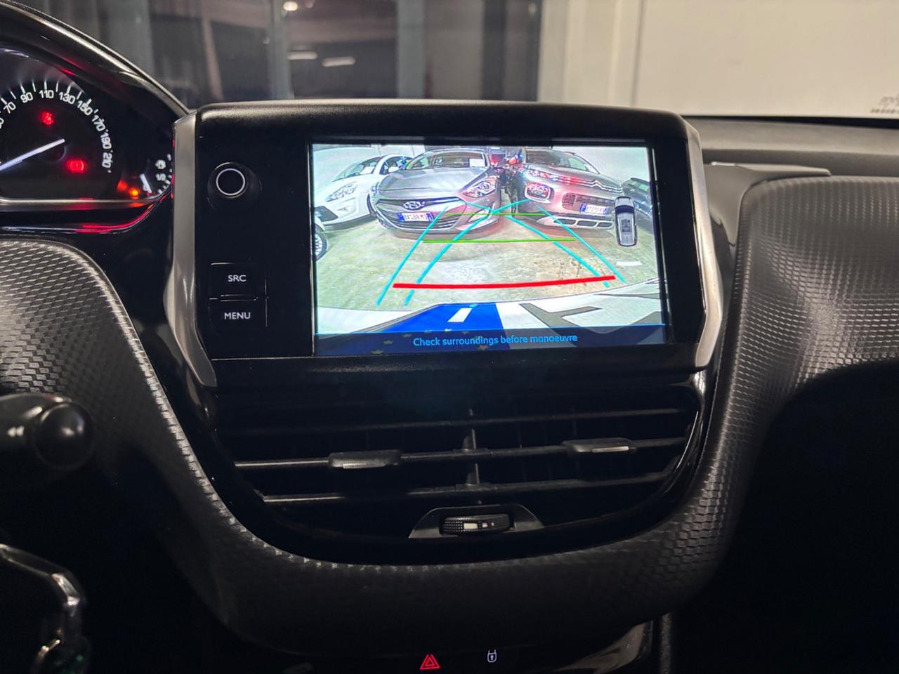 Peugeot 2008 1.2 B / GPL 2029 OK NEOPATENTATI Allure