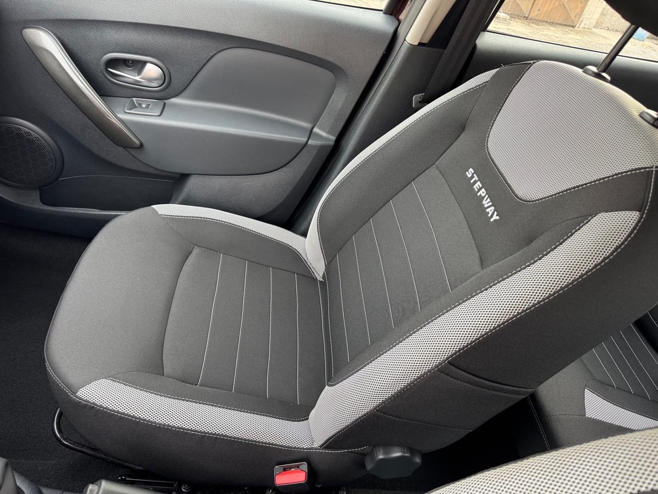 Dacia Sandero Stepway 0.9 TCe 12V TurboGPL neopatentati