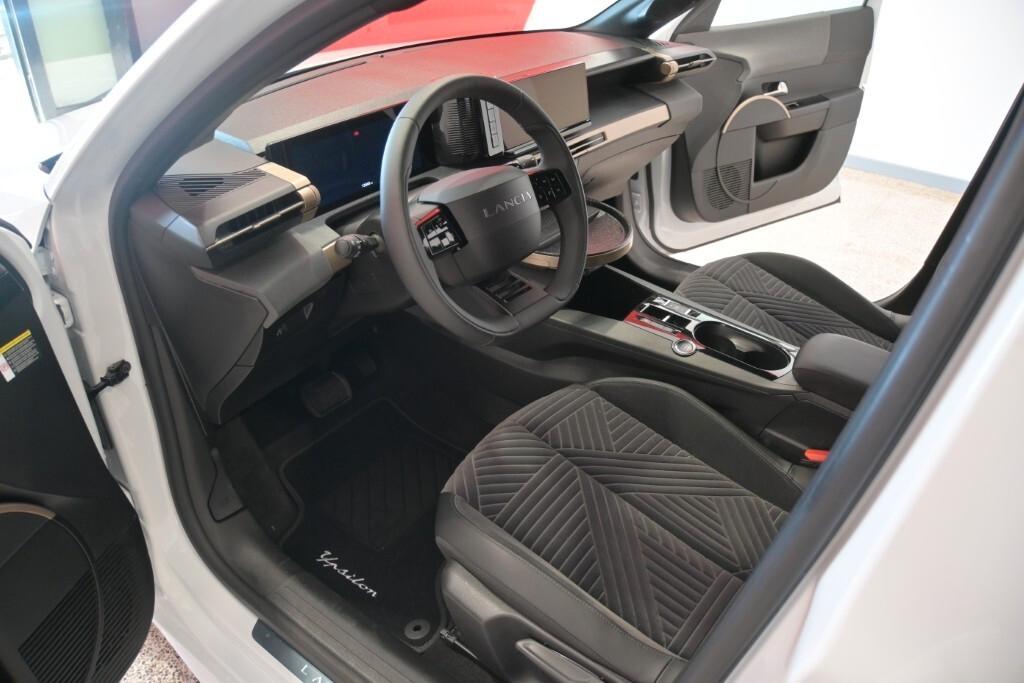 Lancia Ypsilon Hybrid e-DCT LX