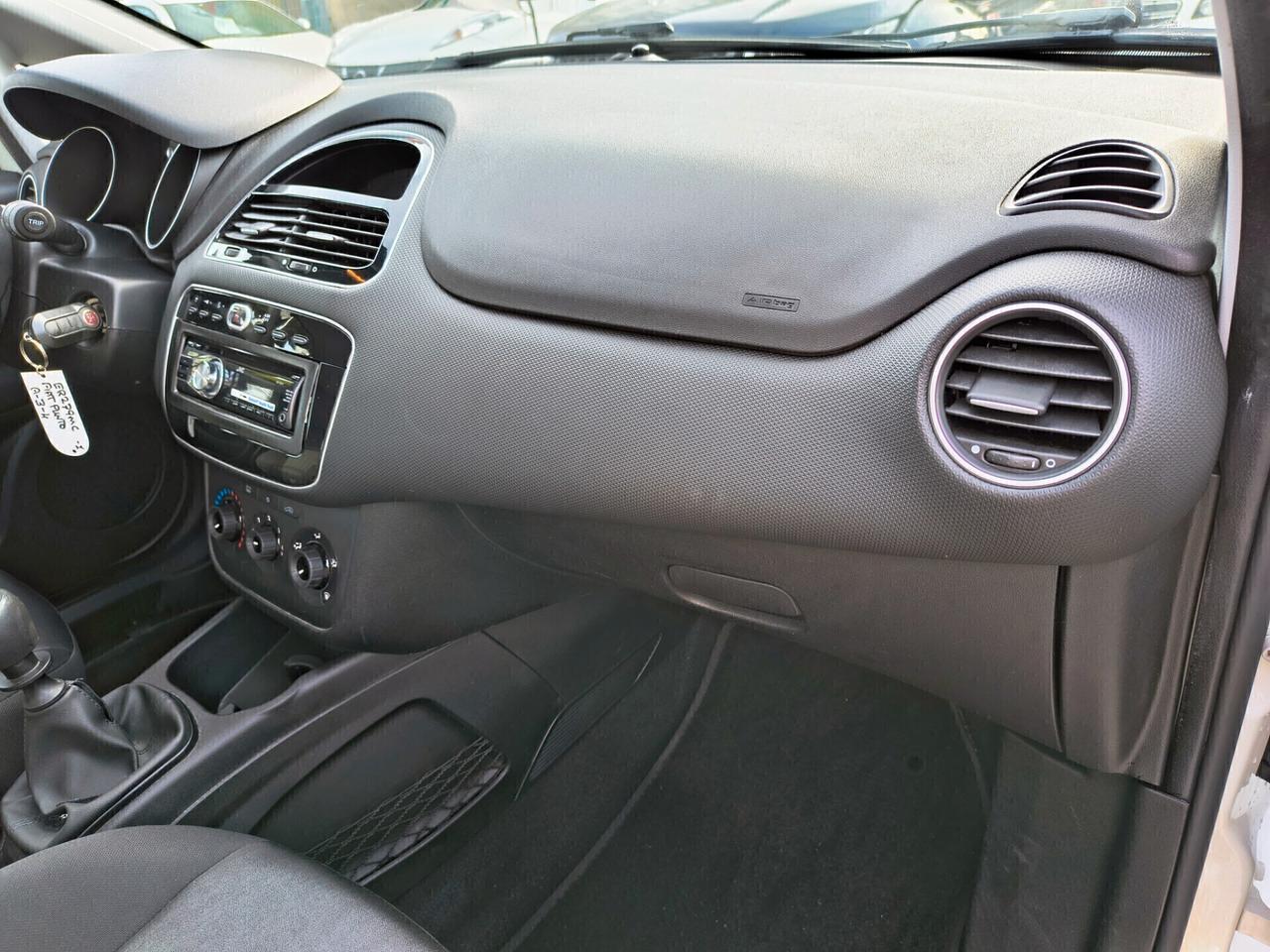 FIAT PUNTO UNICOPROPRIETARIO 1.4 BENZINA ANNO 2013