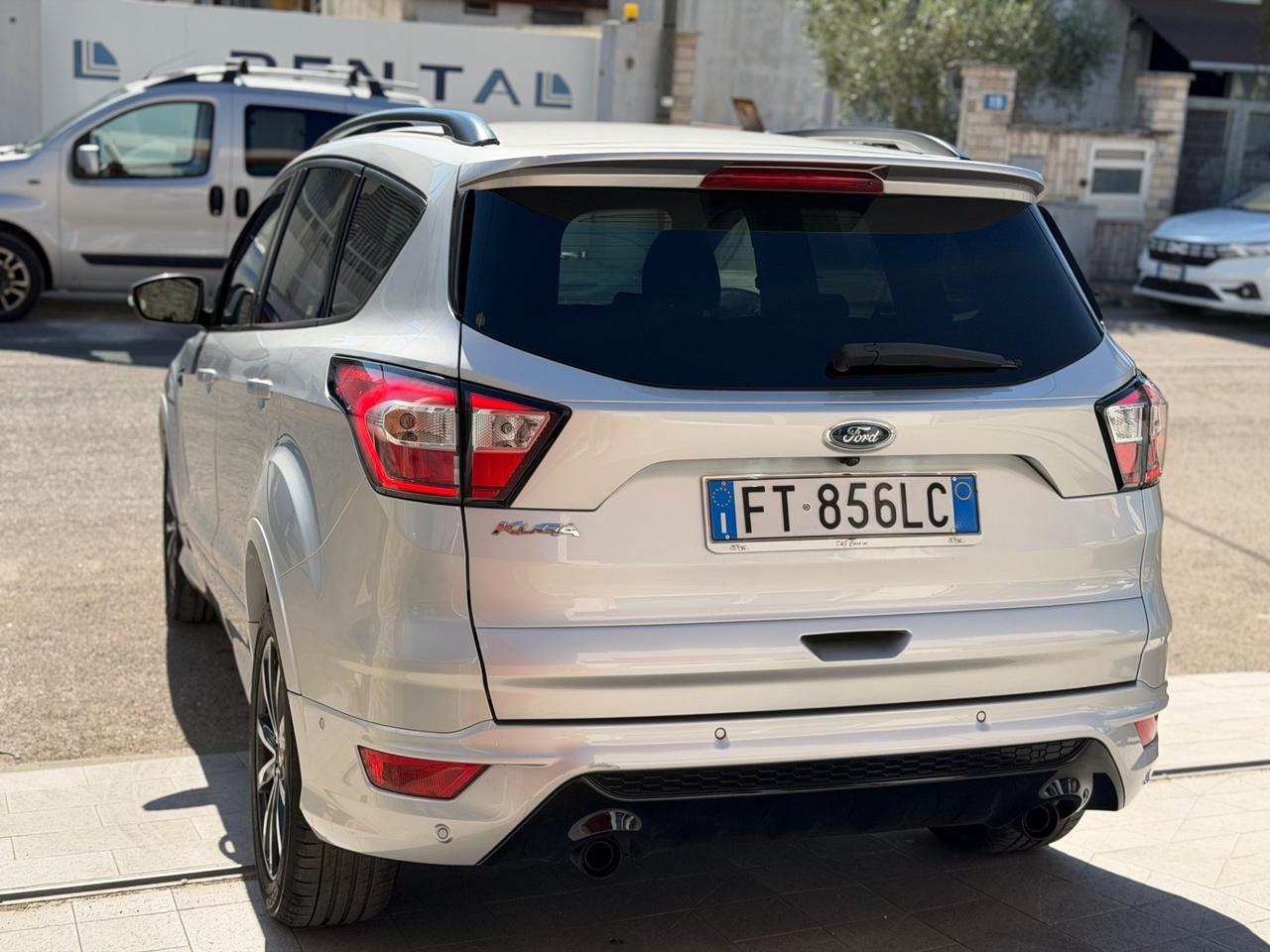 Ford Kuga 1.5 TDCI 120 CV ST-Line-12/2018-LED/NAVI/PELLE/18”