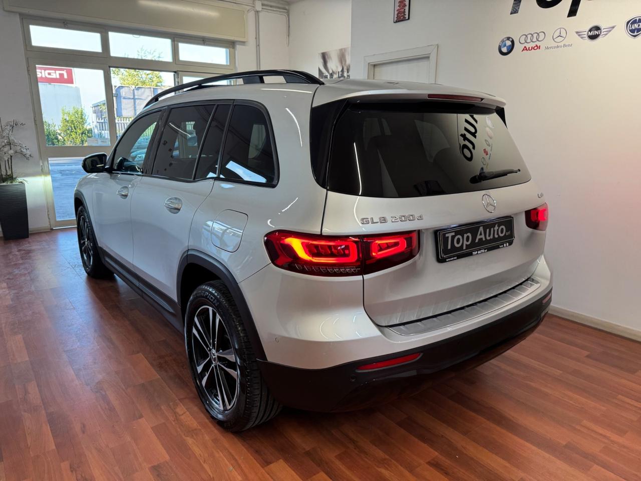MERCEDES-BENZ GLB 200 d AUT. 4MATIC SPORT / 7 POSTI